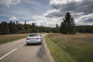 Mercedes-Benz E300 e 4Matic AMG Line 2020 года  (WW)